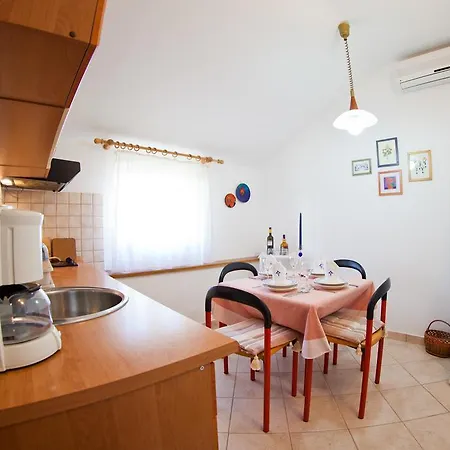 Elsi 4+1 Apartman