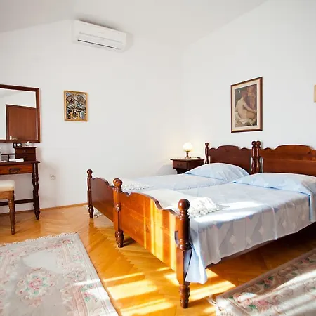 Apartman Elsi 4+1 *